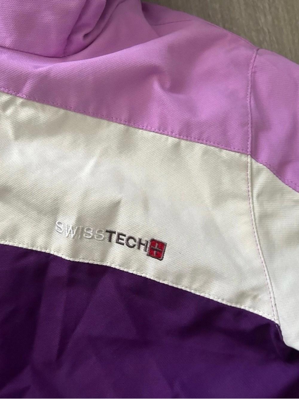 Girls Swiss Tech Purple And White Jacket Coat Size XS (4-5) - Picture 2 of 4